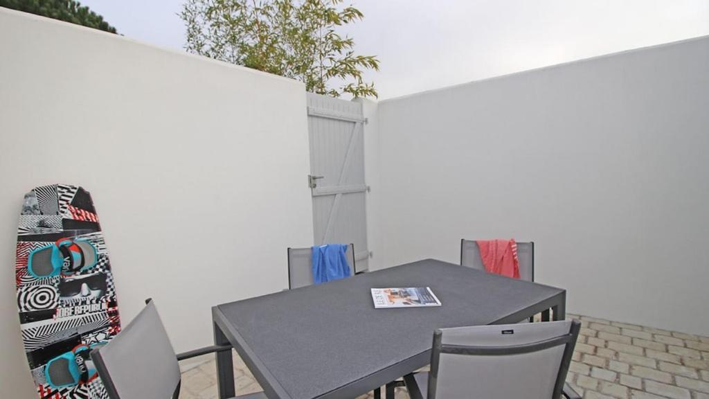 Le Clos Des Flots - L'Ocean La Flotte Exterior foto